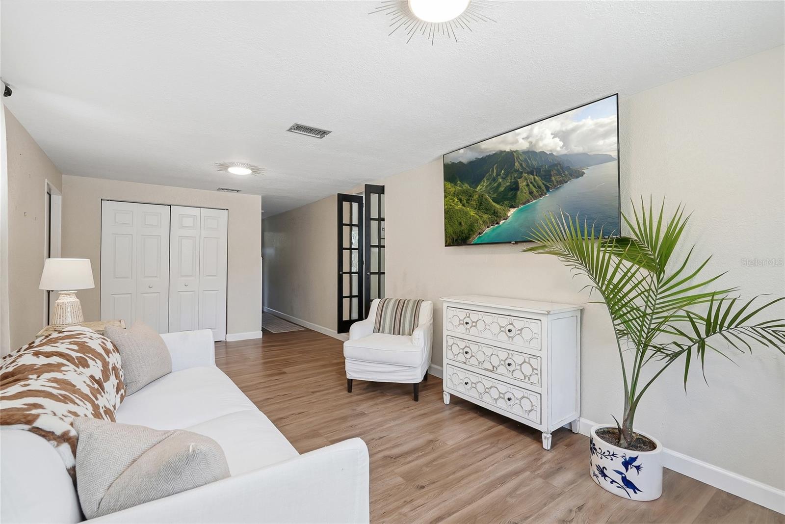 3305 W BALLAST POINT BLVD
