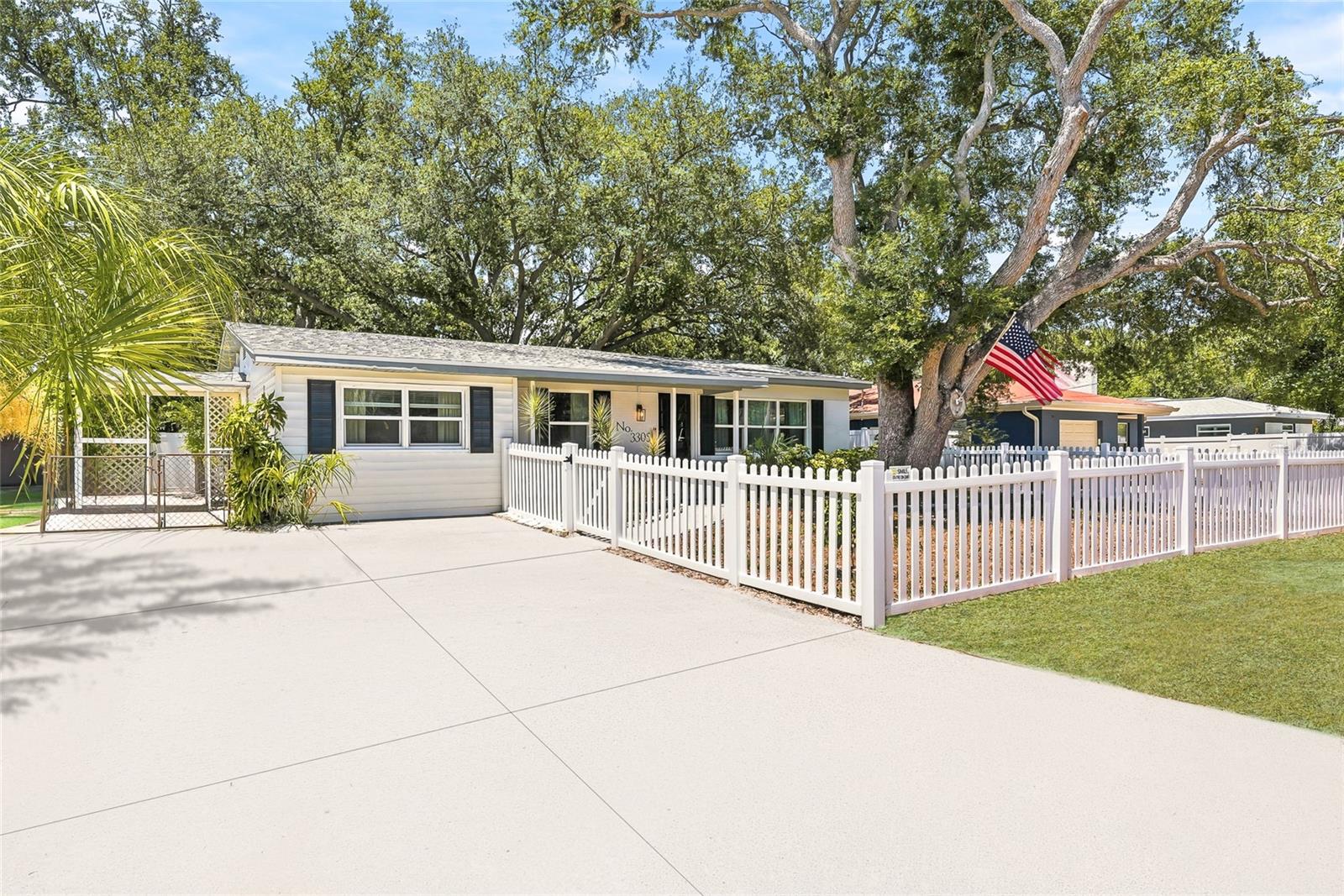 3305 W BALLAST POINT BLVD