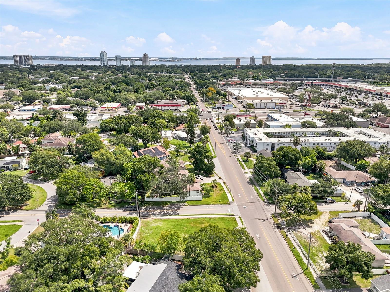 3622 W TAMPA CIR