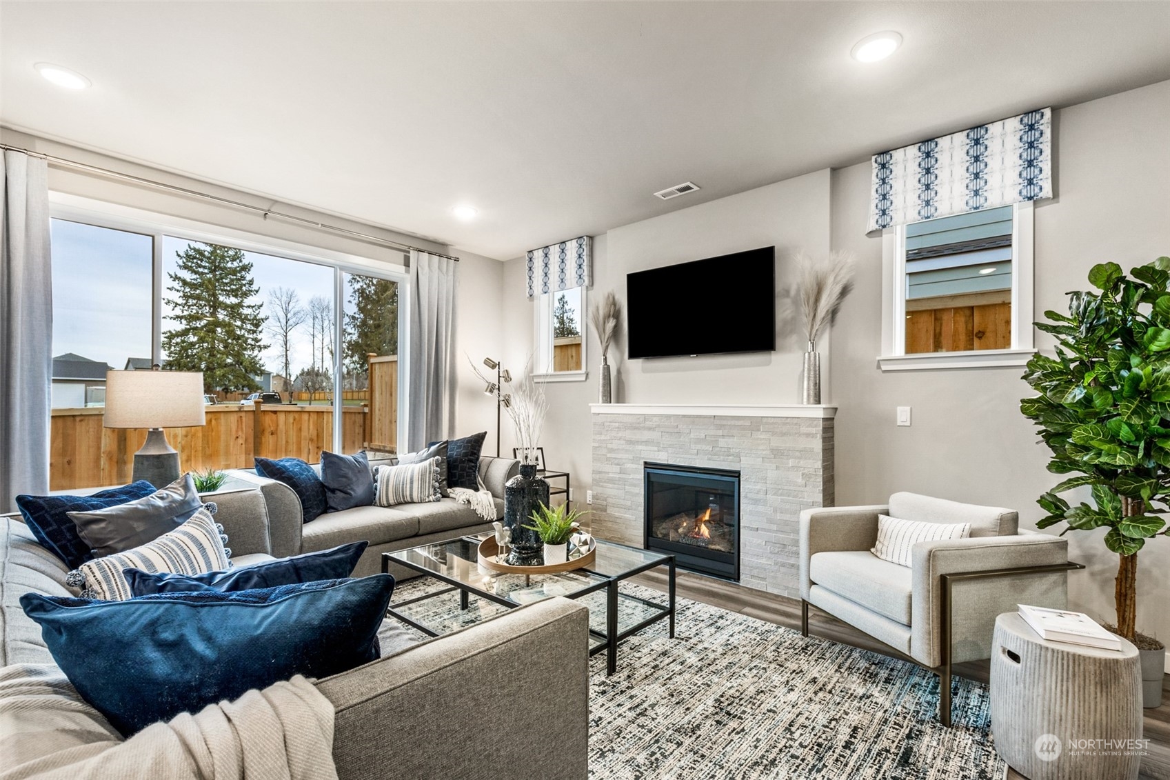 5135 85th Drive NE Unit: 74