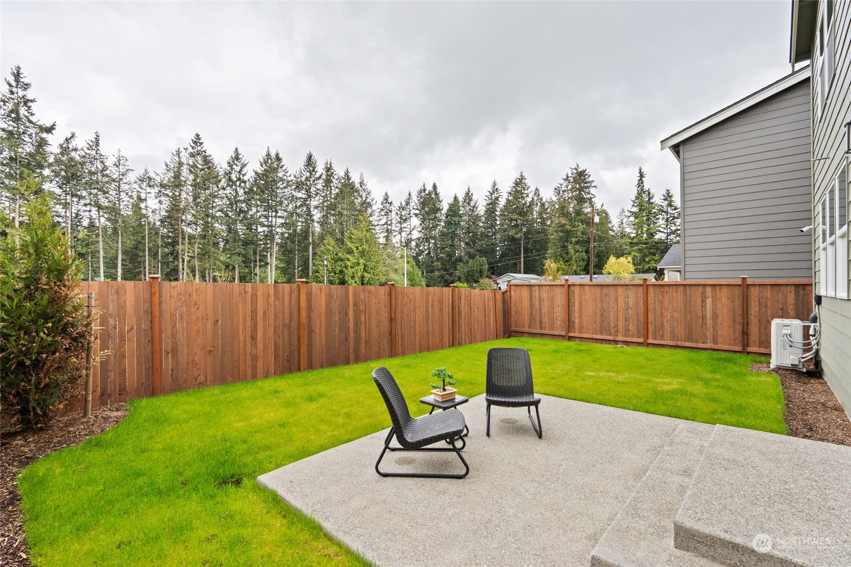 18412 6th Avenue W
