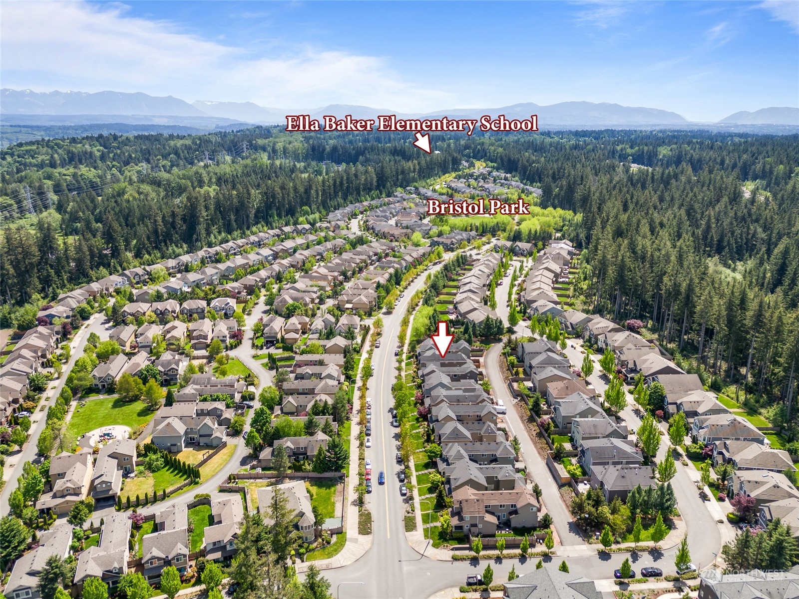 10815 Eastridge Dr NE