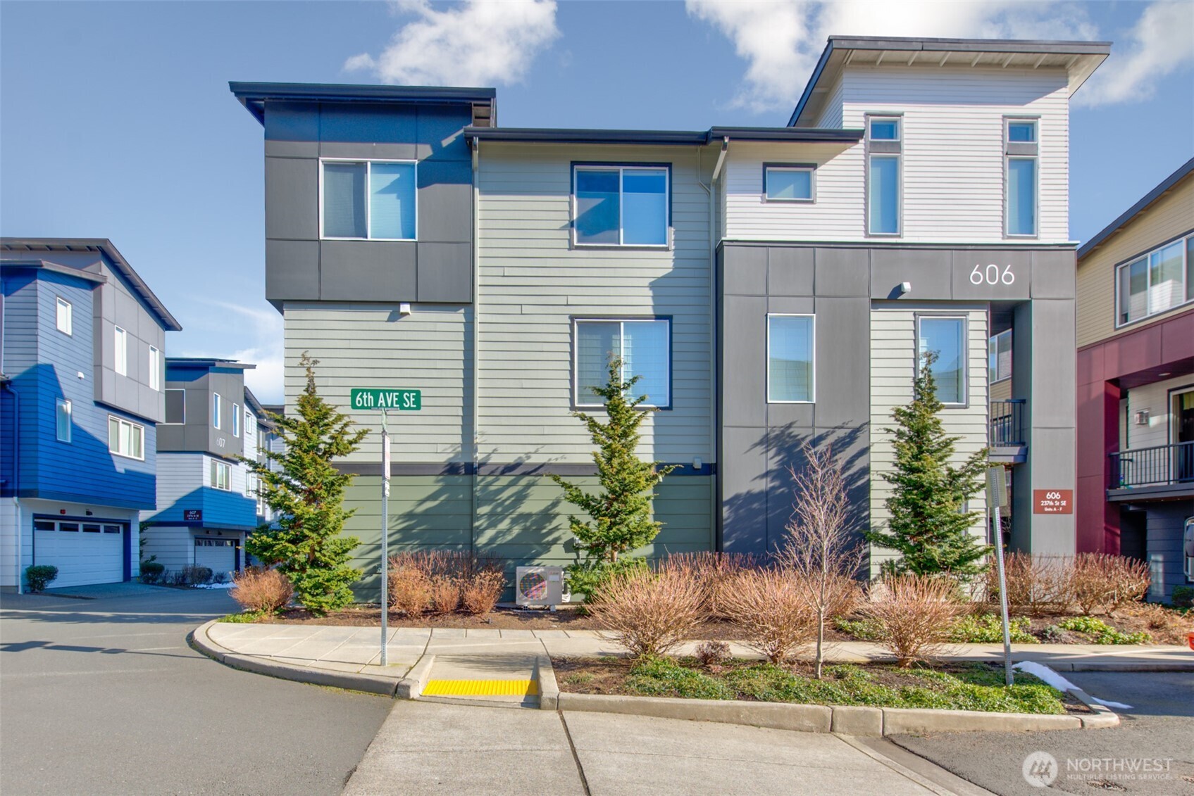 606 237th Street SE Unit: D