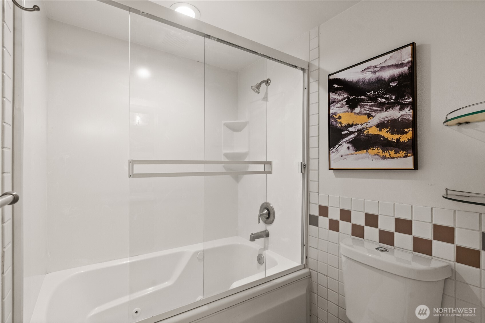 420 Melrose Avenue E Unit: 201