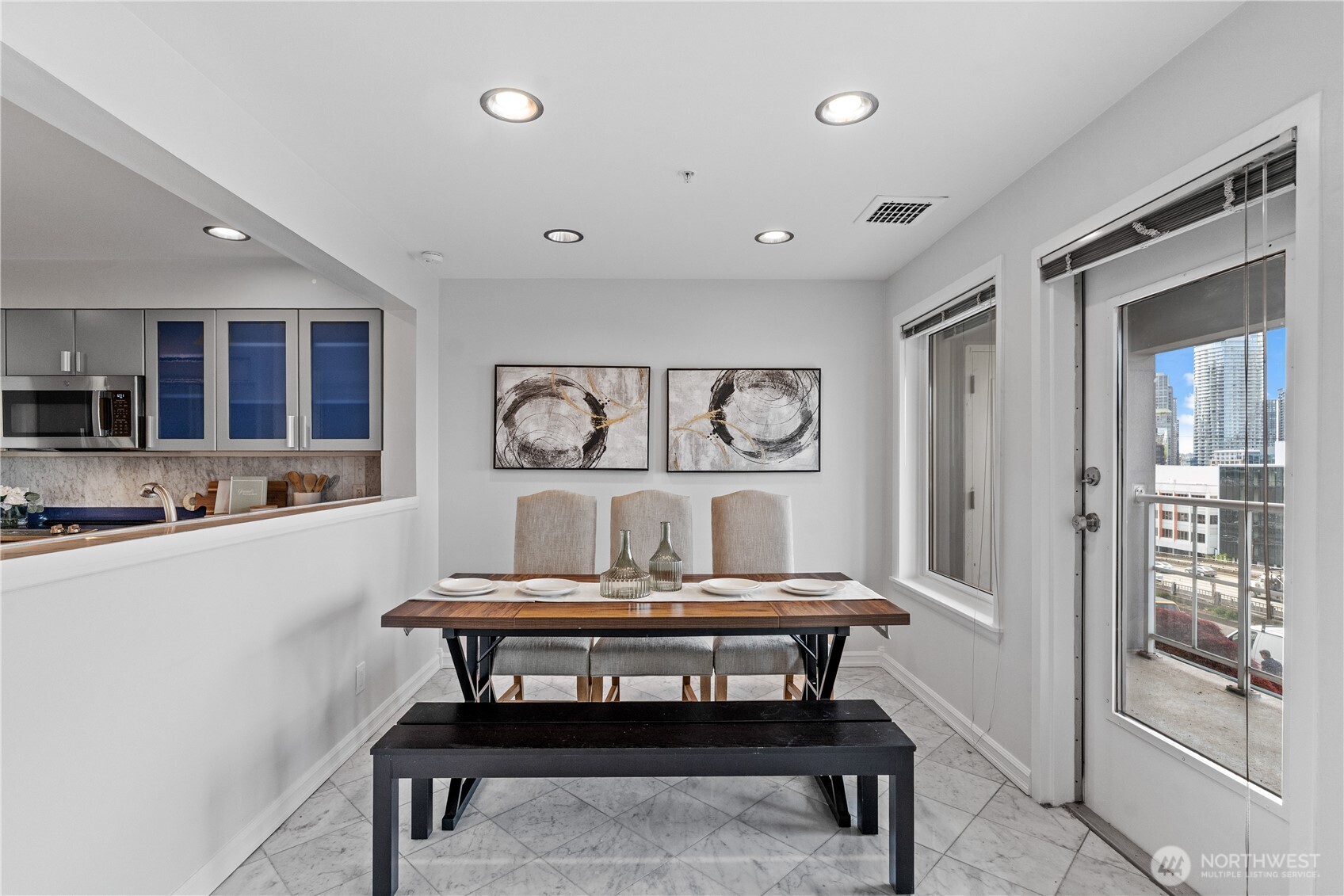 420 Melrose Avenue E Unit: 201