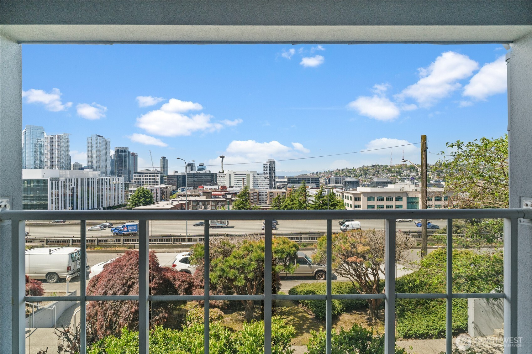 420 Melrose Avenue E Unit: 201