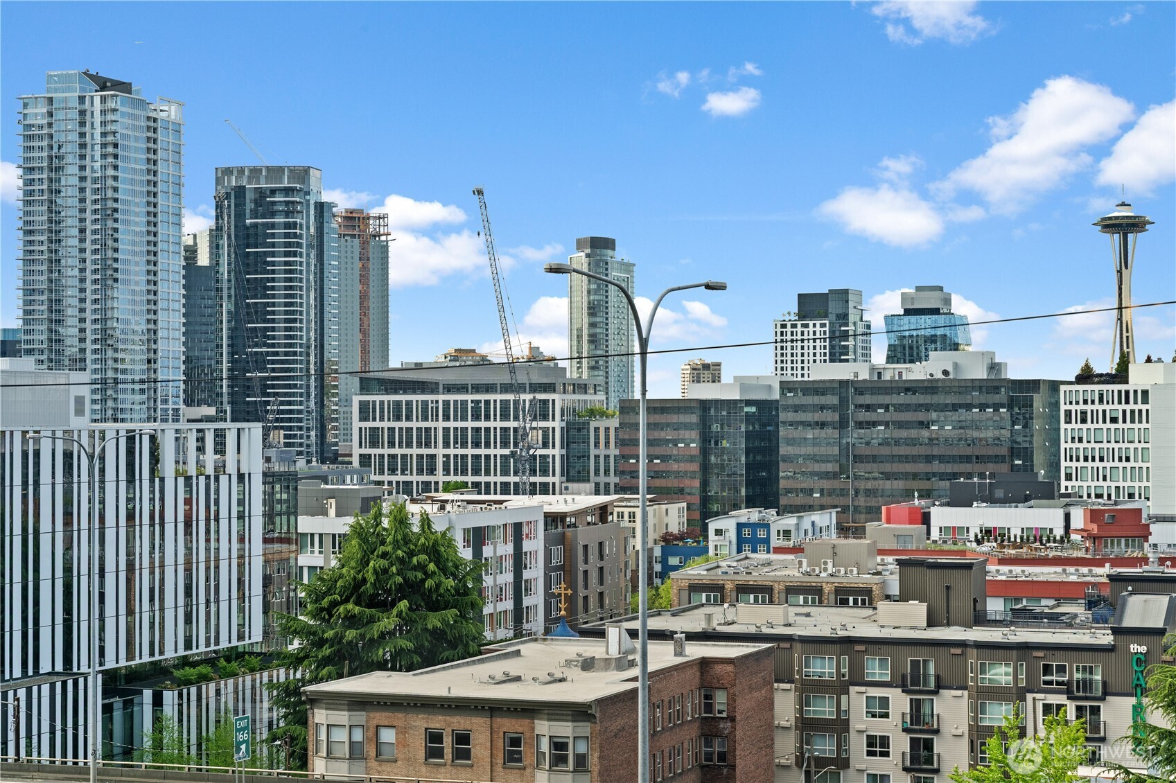 420 Melrose Avenue E Unit: 201