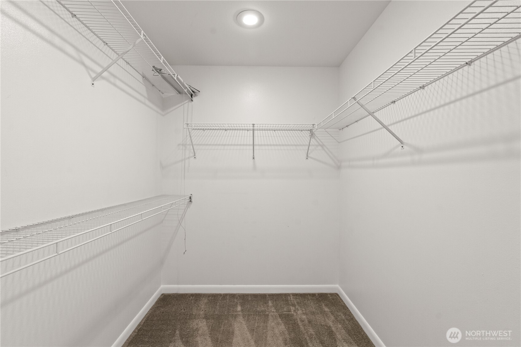 420 Melrose Avenue E Unit: 201