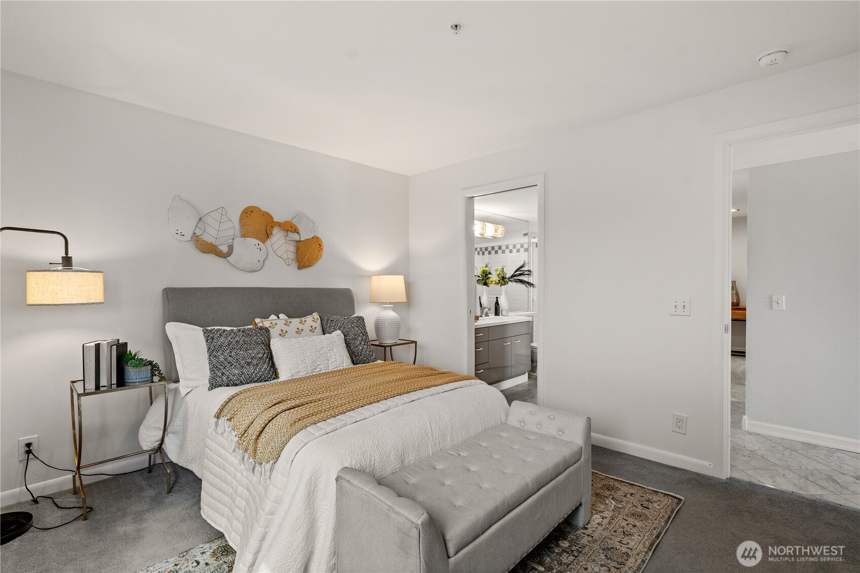 420 Melrose Avenue E Unit: 201