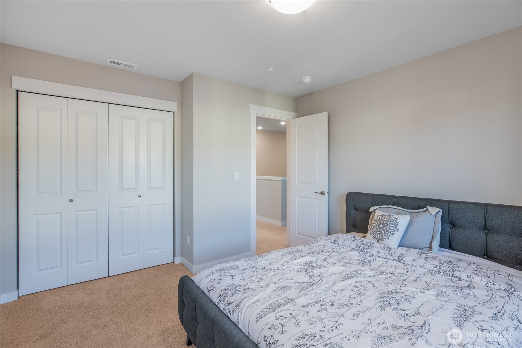1621 Seattle Hill Road Unit: EE-1