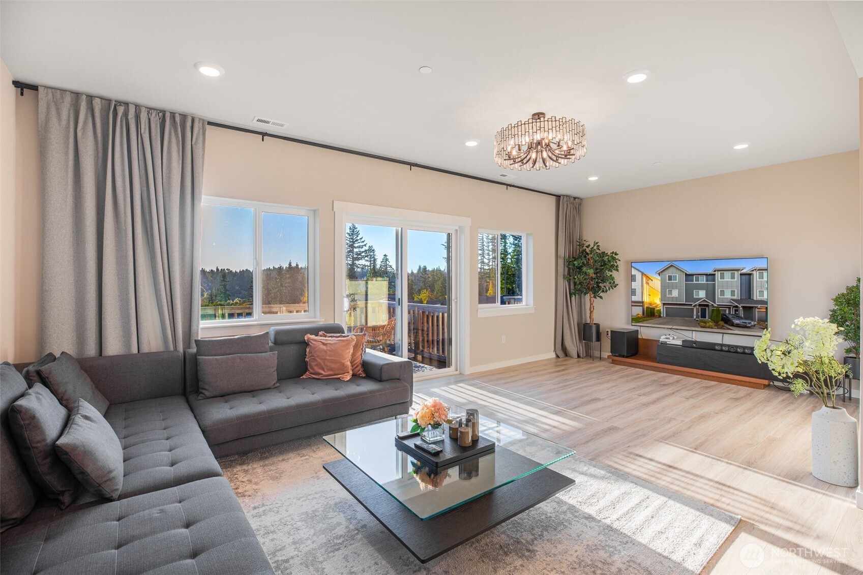 1621 Seattle Hill Road Unit: EE-1