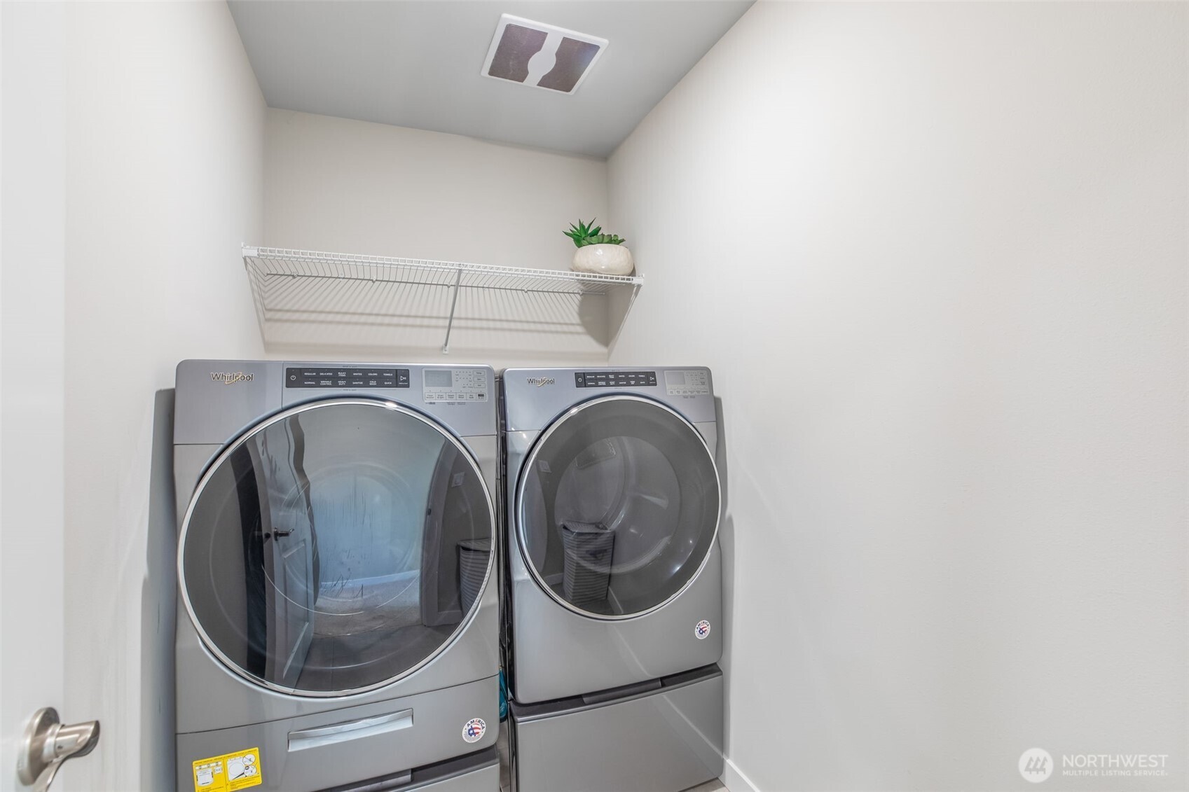 1621 Seattle Hill Road Unit: EE-1