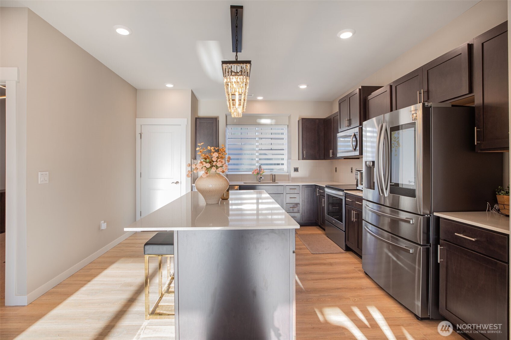 1621 Seattle Hill Road Unit: EE-1