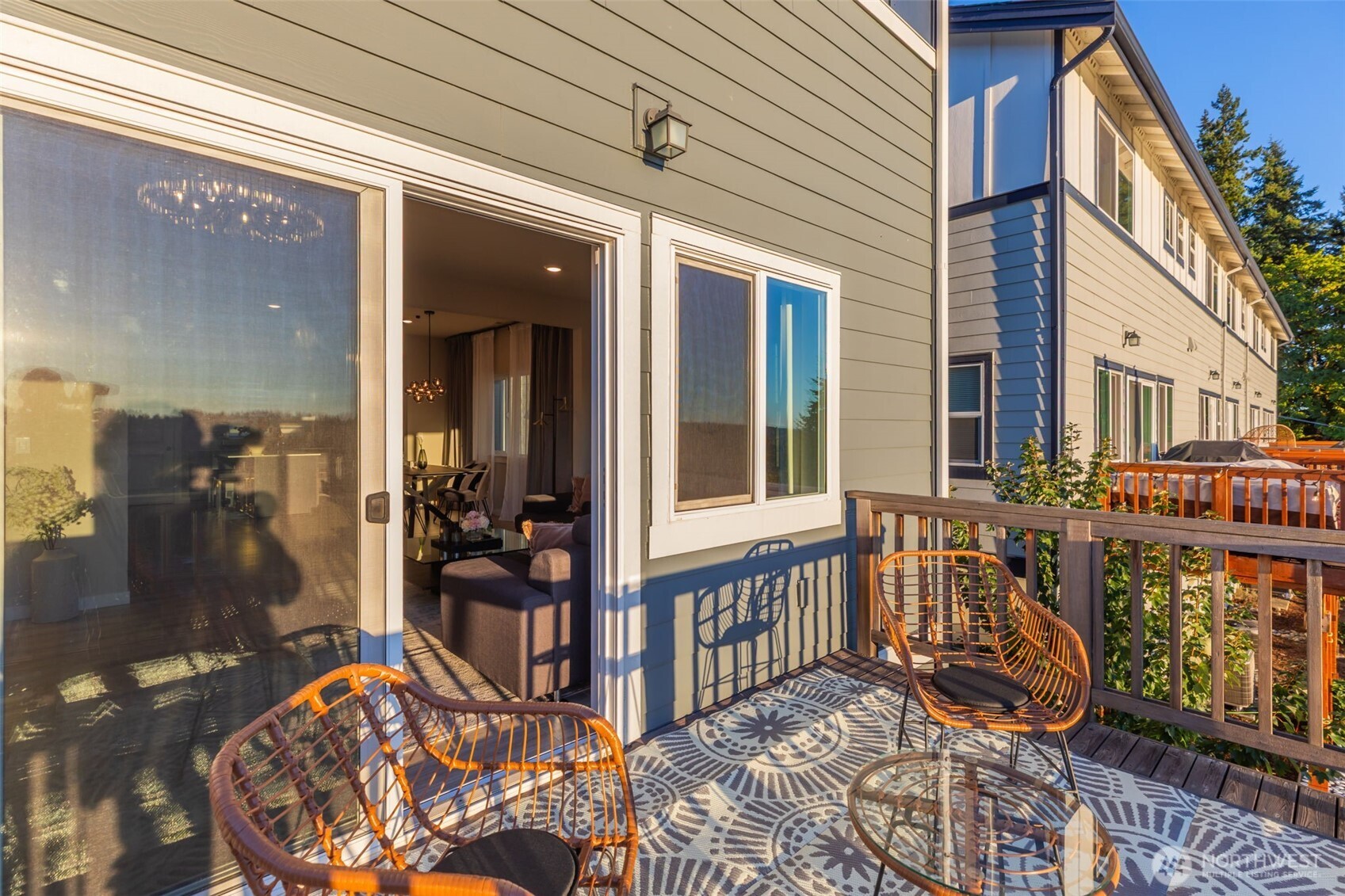 1621 Seattle Hill Road Unit: EE-1