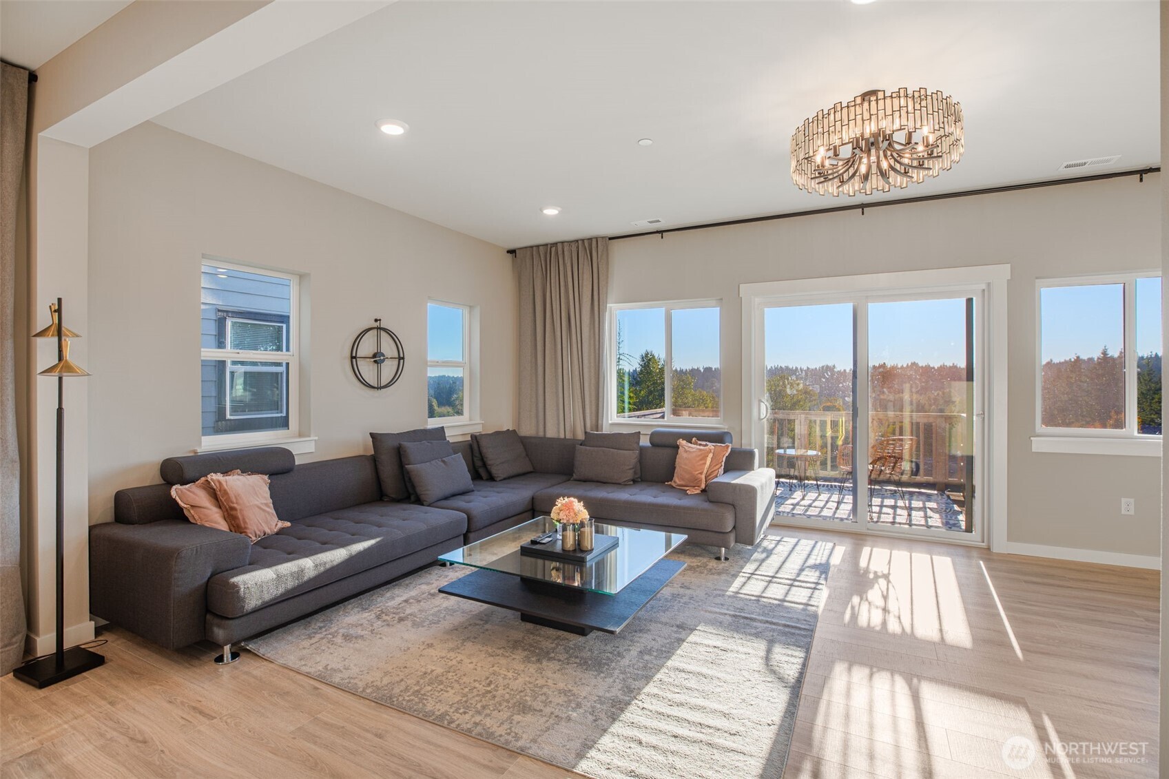 1621 Seattle Hill Road Unit: EE-1