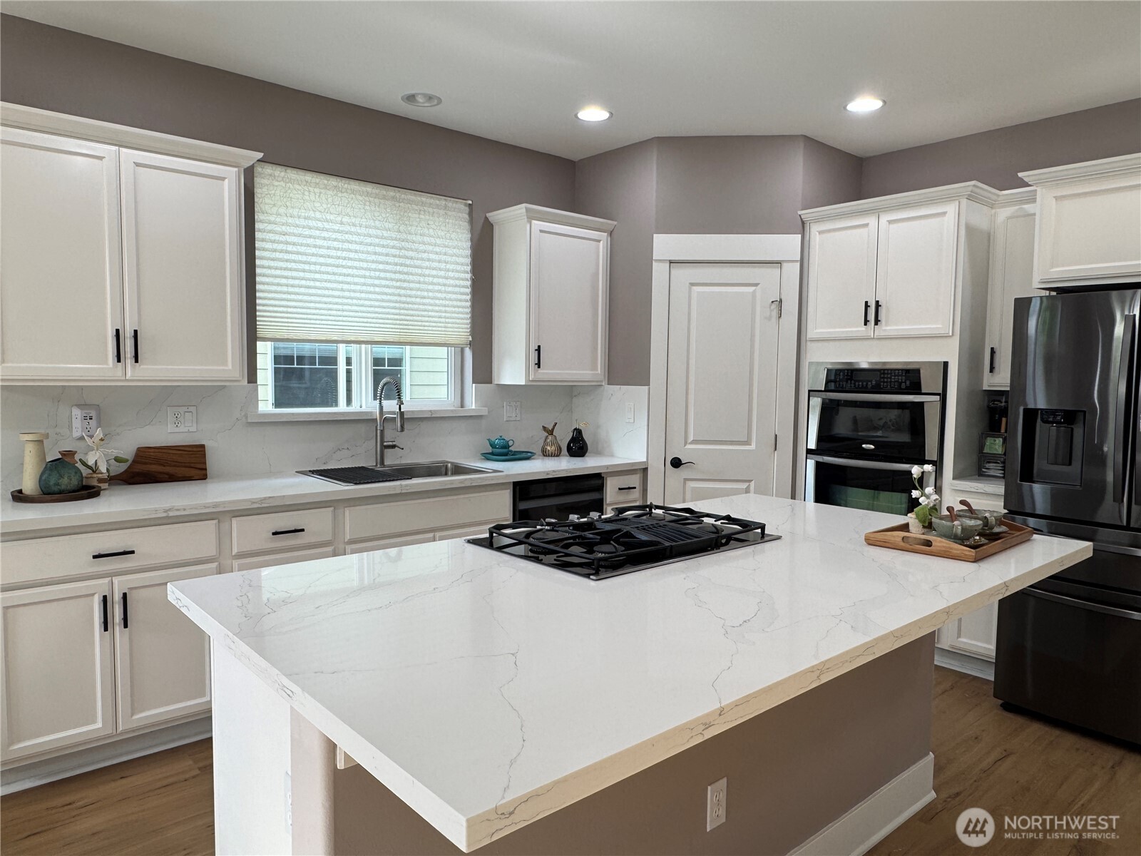 20507 9th Avenue W