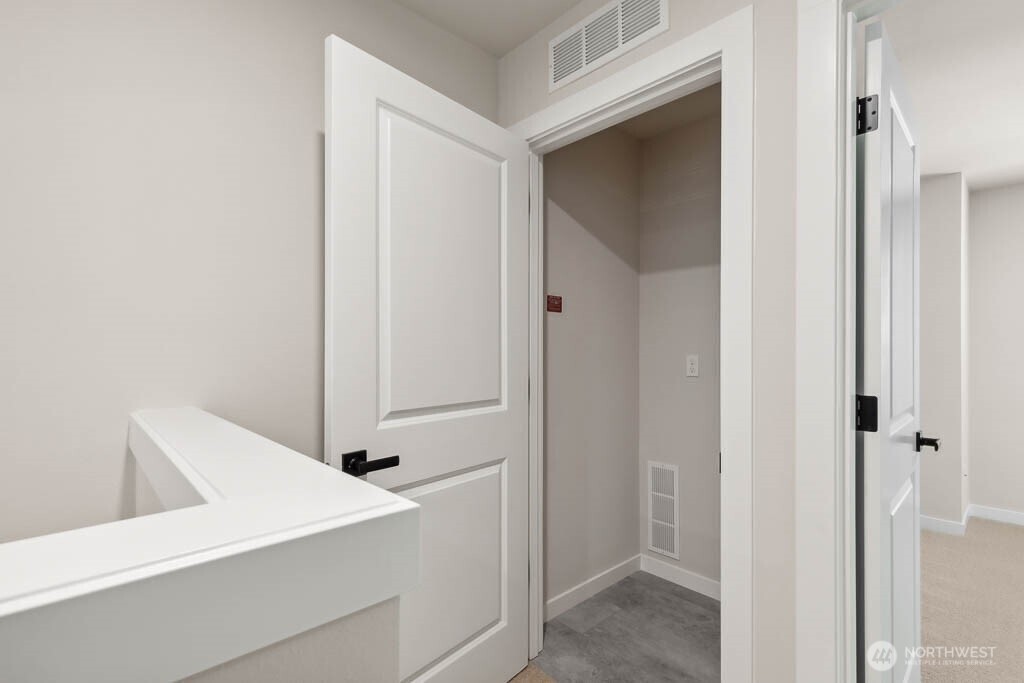 14707 87th Avenue SE Unit: LL4
