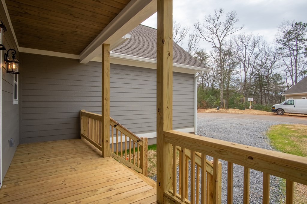 881 Porter Creek Dr