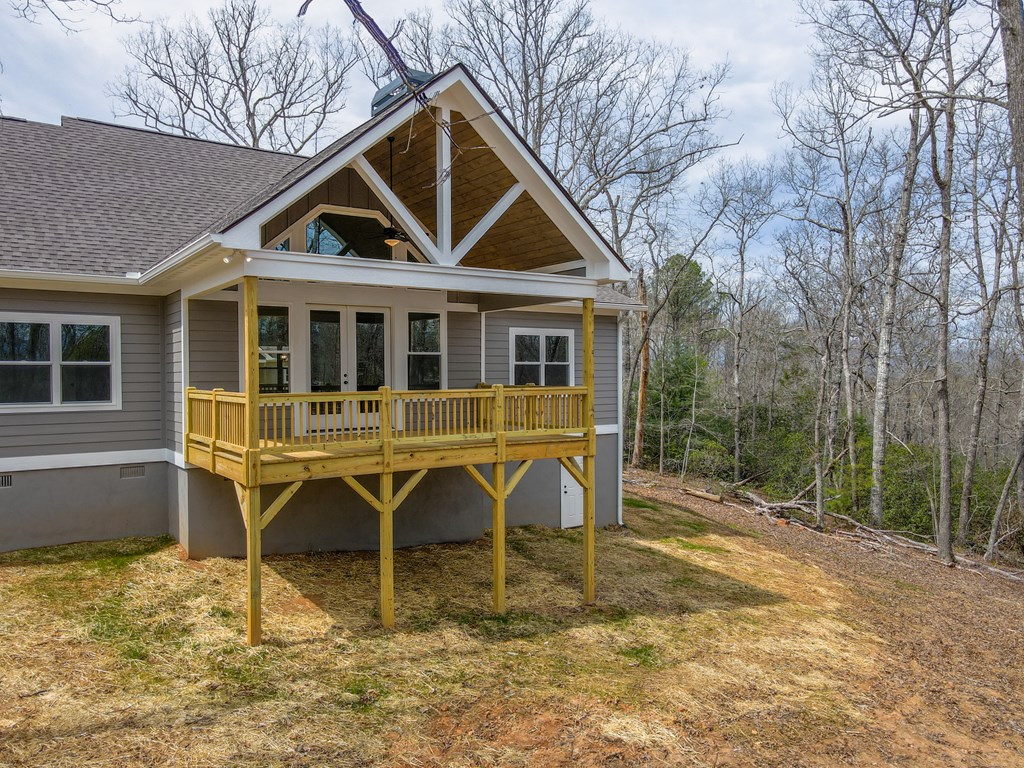 881 Porter Creek Dr