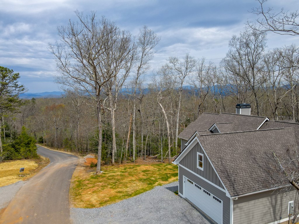 881 Porter Creek Dr