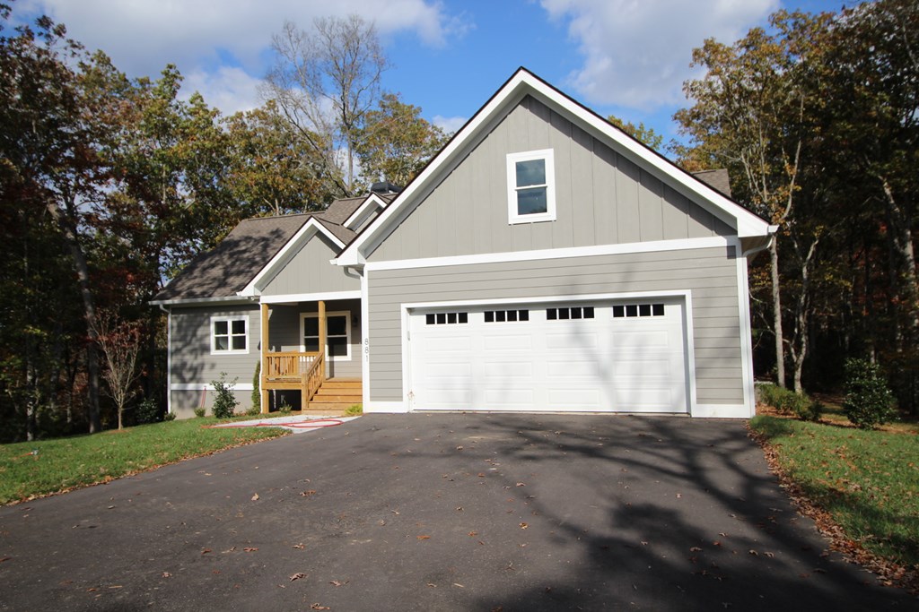 881 Porter Creek Dr