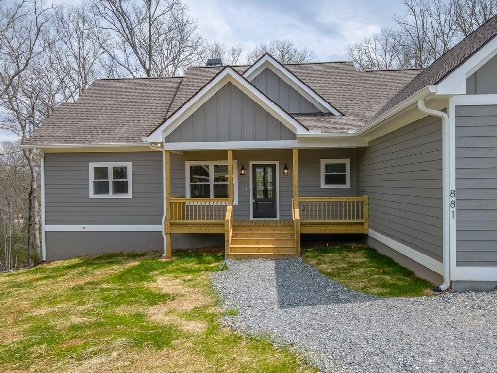 881 Porter Creek Dr