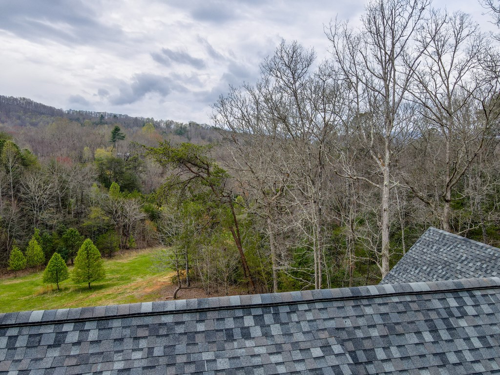 714 Porter Creek Dr
