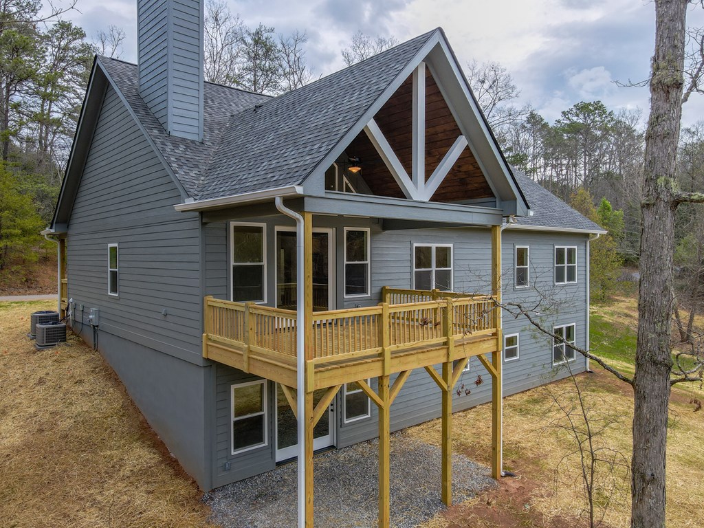 714 Porter Creek Dr