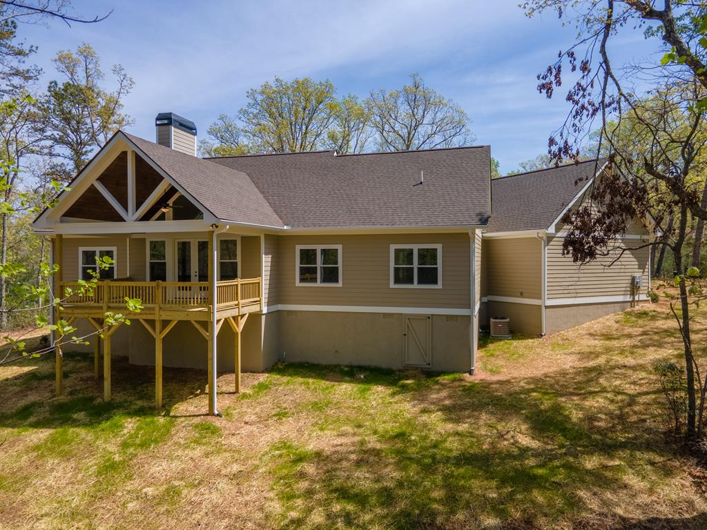 890 Porter Creek Dr