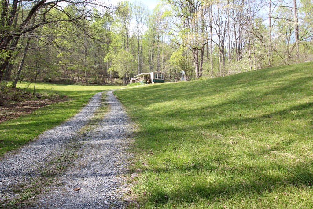 830 Hampton Branch Rd