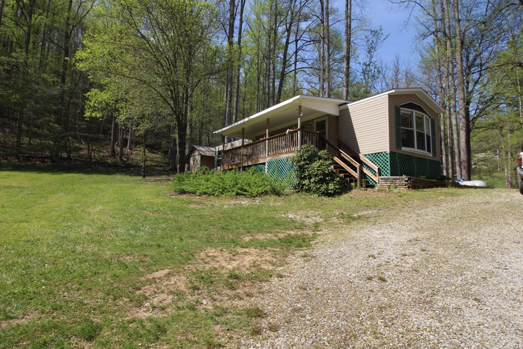830 Hampton Branch Rd