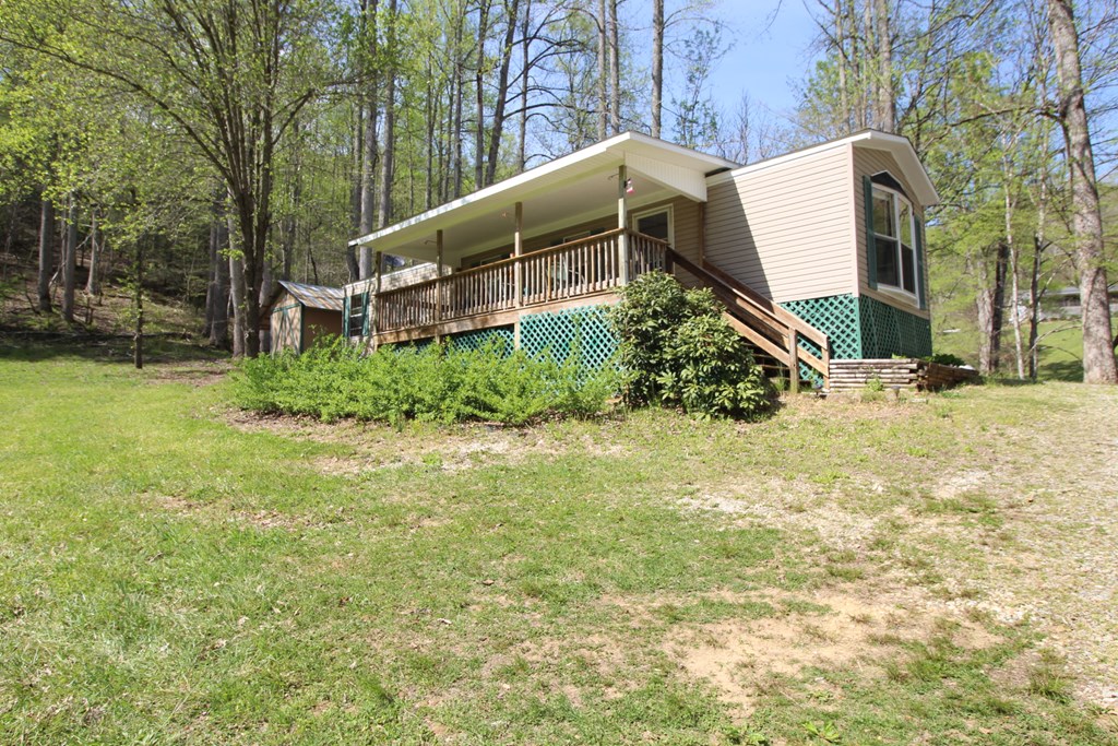 830 Hampton Branch Rd