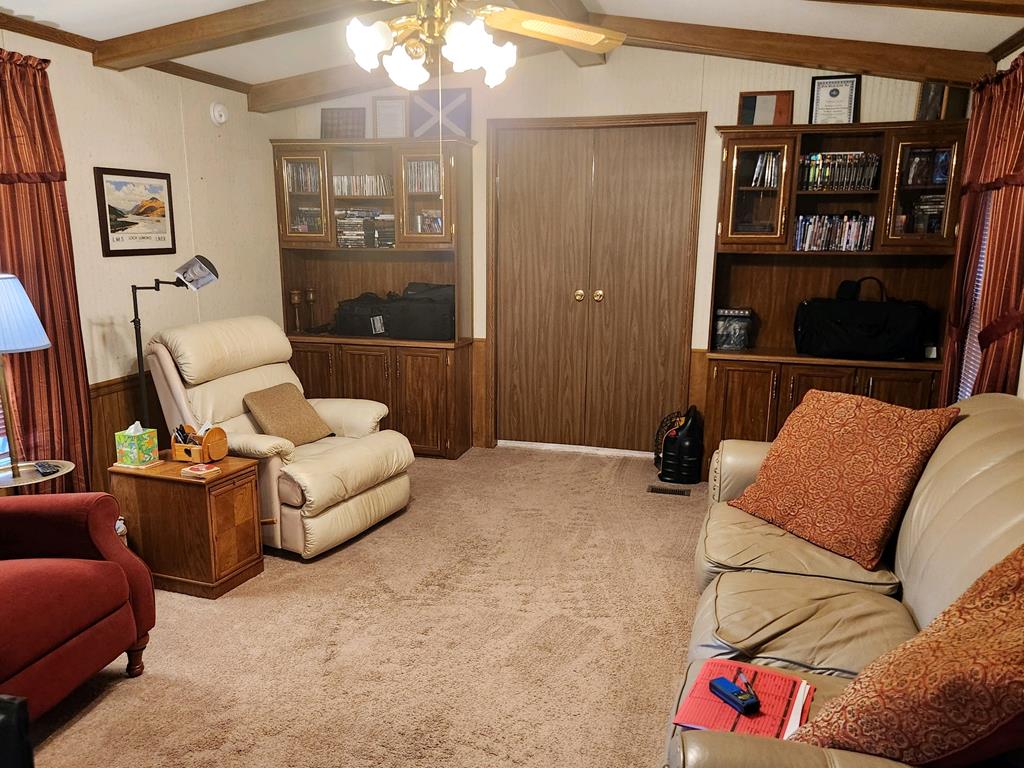 727 Kelly Cove