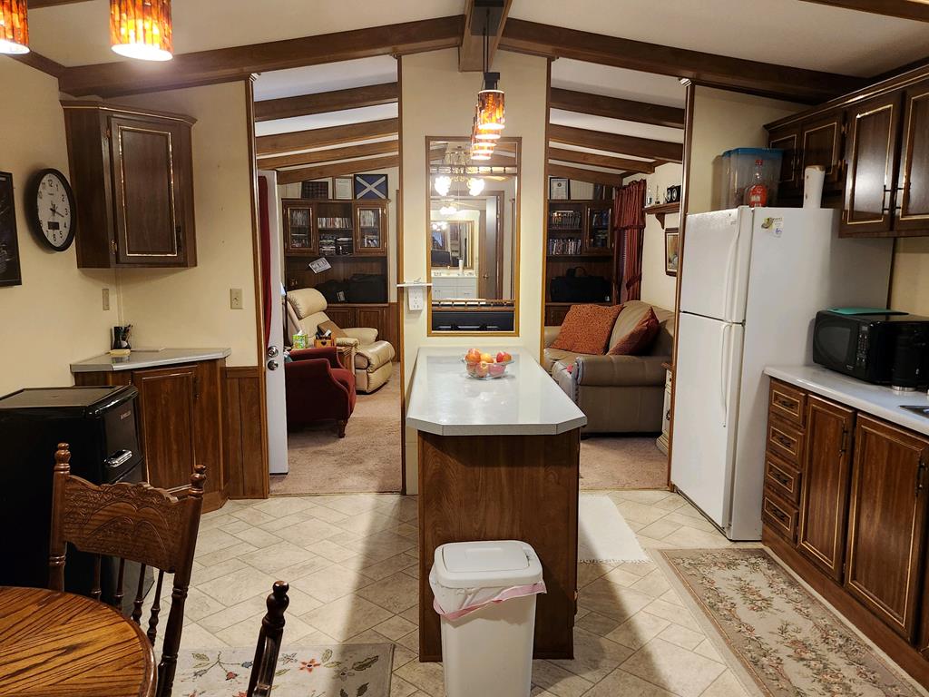 727 Kelly Cove