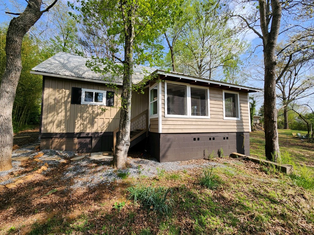 130 Childers Rd