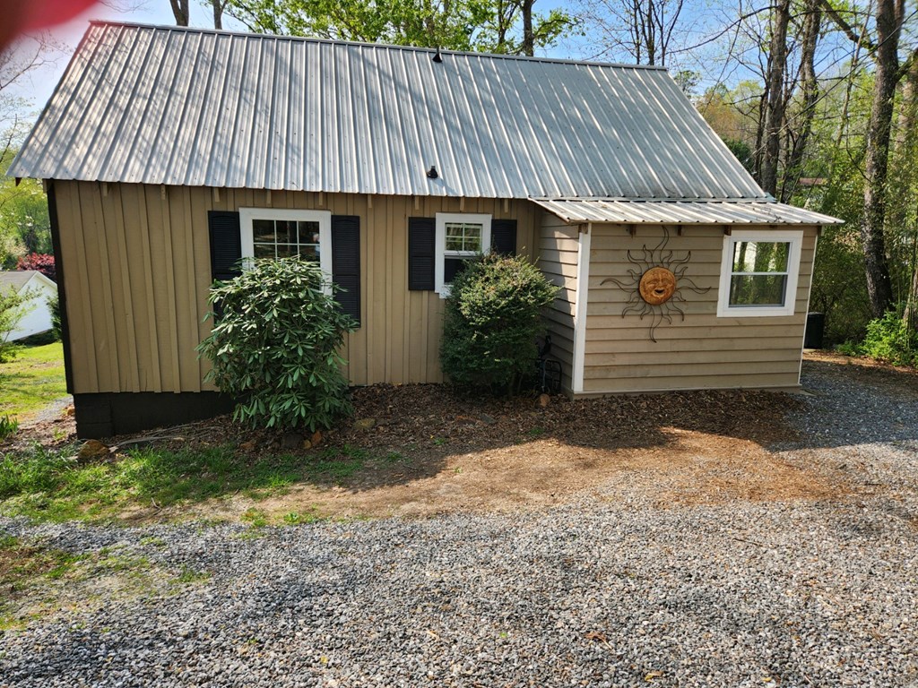 130 Childers Rd