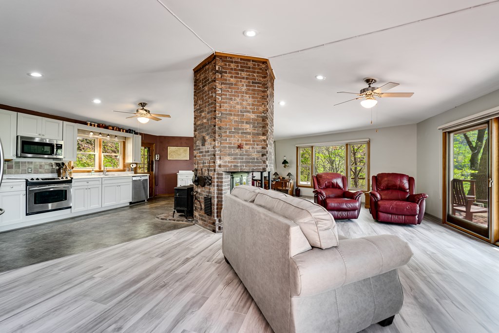 441 Mountain Laurel Dr