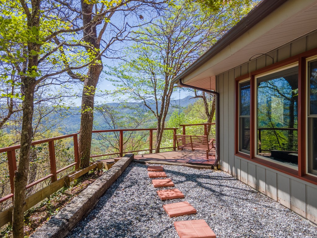 441 Mountain Laurel Dr