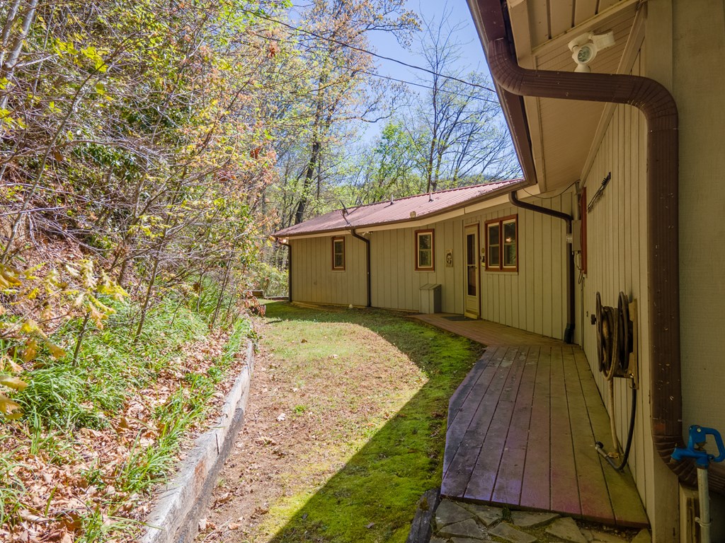 441 Mountain Laurel Dr