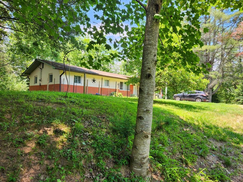 24 Rabbit Creek Rd