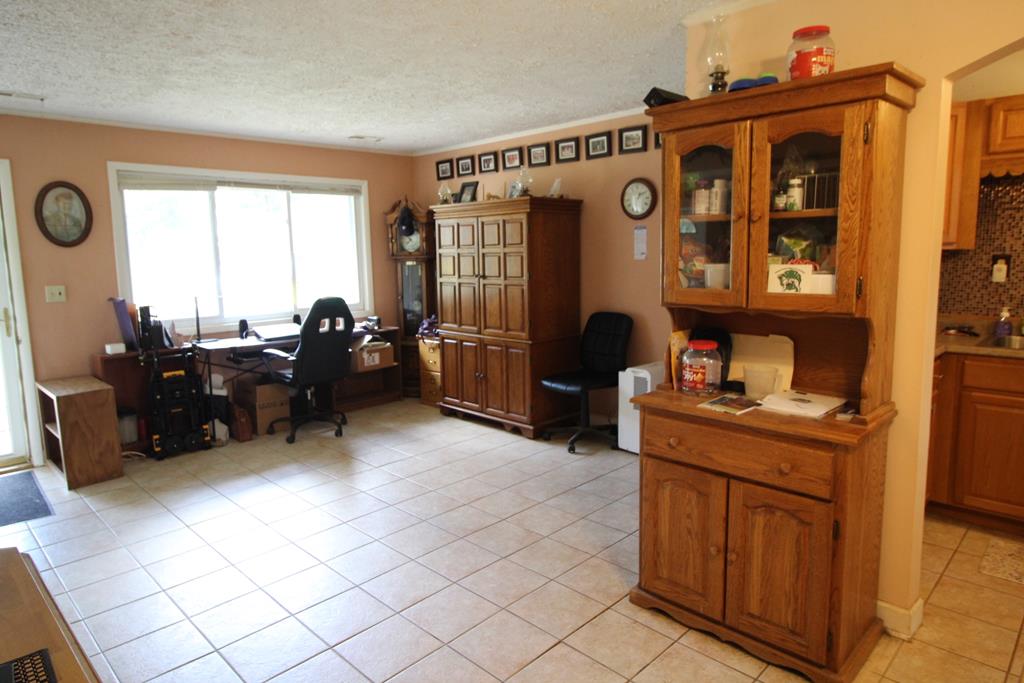 24 Rabbit Creek Rd