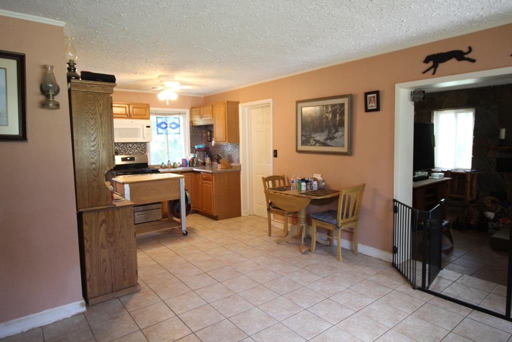 24 Rabbit Creek Rd