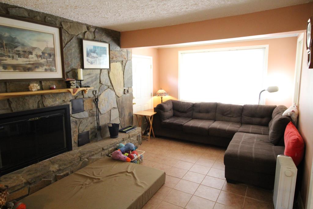 24 Rabbit Creek Rd
