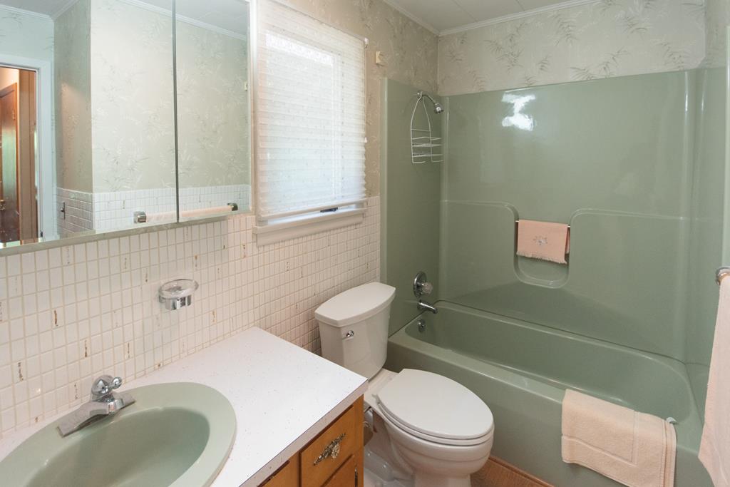 525 Beacon Hill Rd