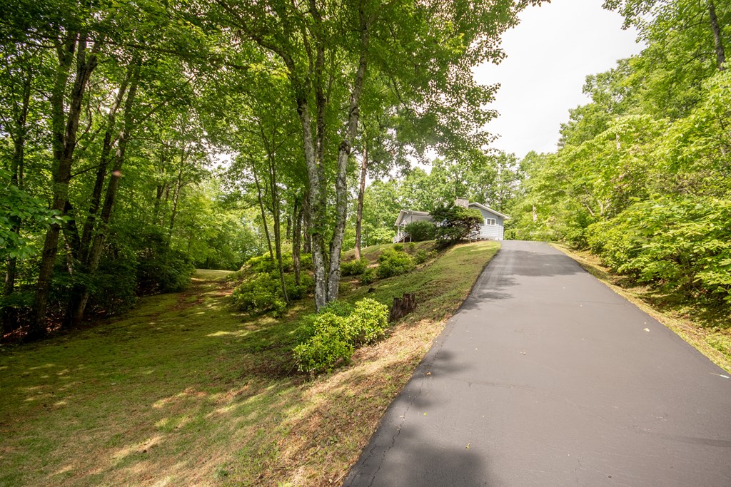 525 Beacon Hill Rd