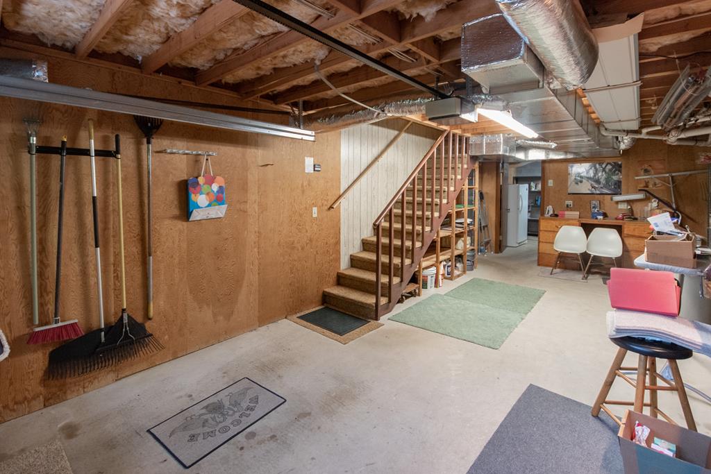 525 Beacon Hill Rd