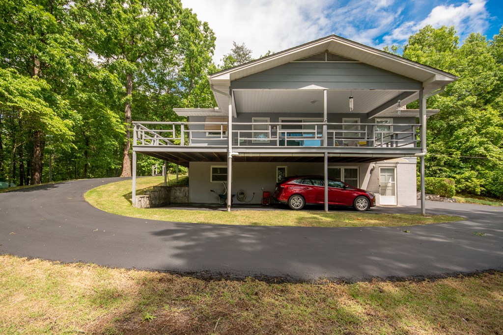 525 Beacon Hill Rd