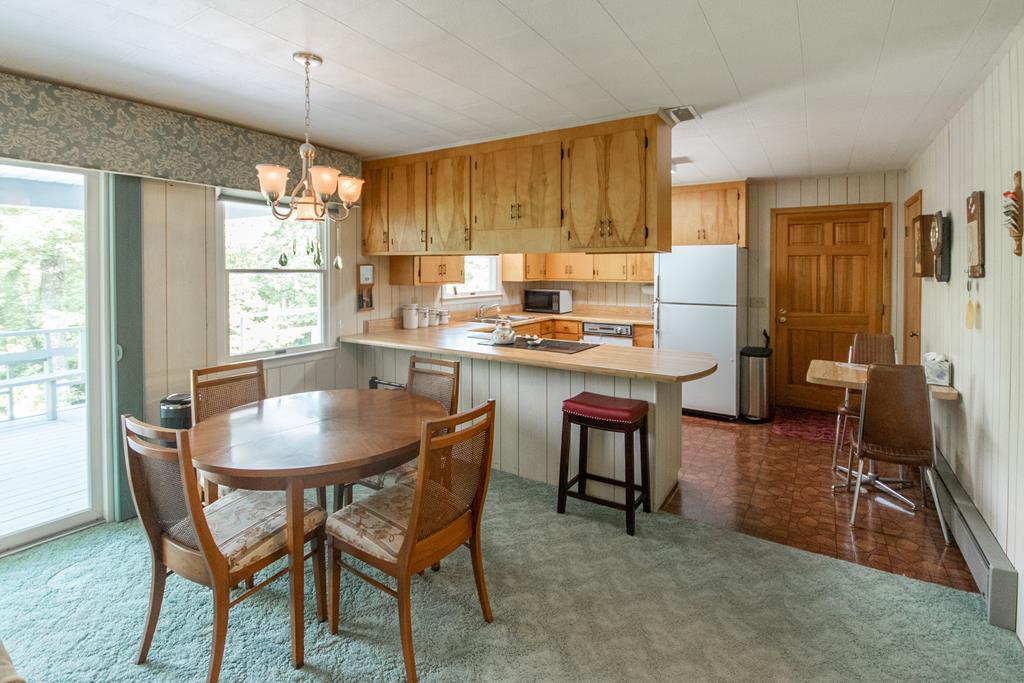 525 Beacon Hill Rd