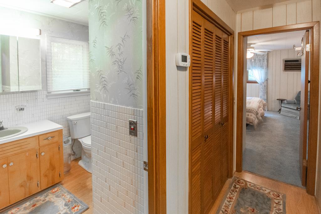 525 Beacon Hill Rd