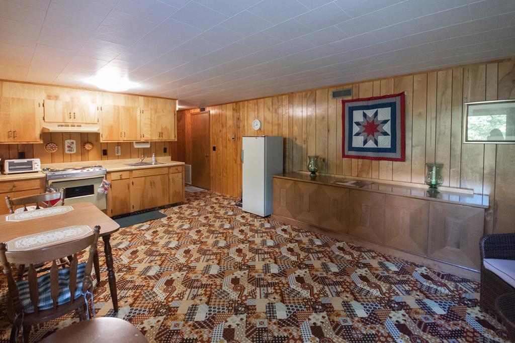 525 Beacon Hill Rd